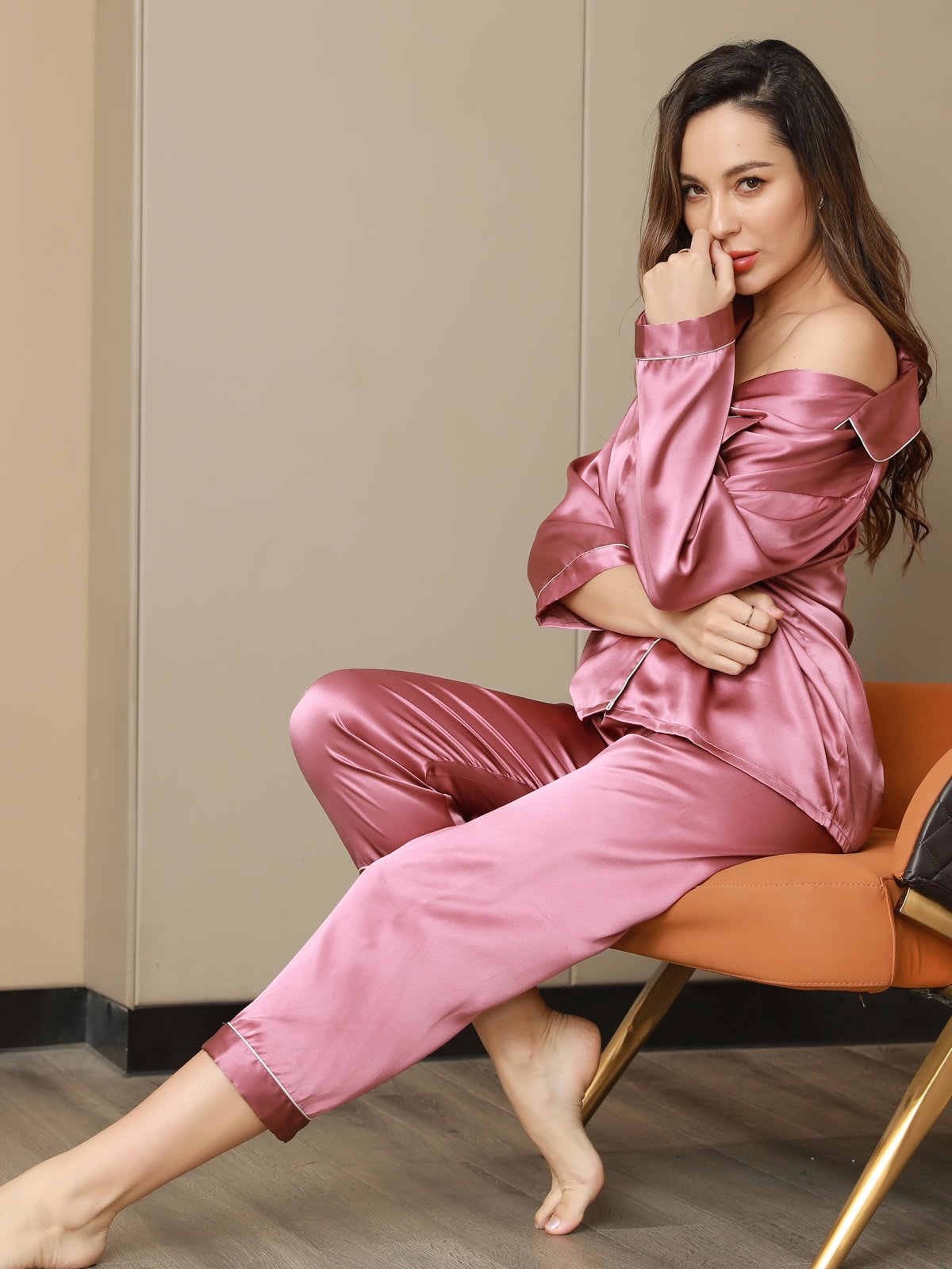 Binding Trim Long Sleeve Pure Silk Pajamas Set